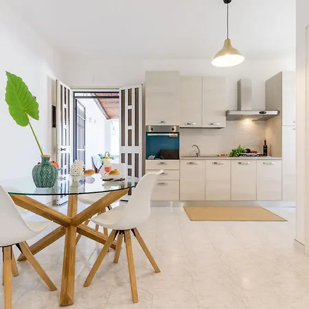 Apartment Kairos- 10 M Vom Sandstrand Entfernt By Interhome
